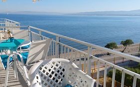 Sea View Perea Apartment